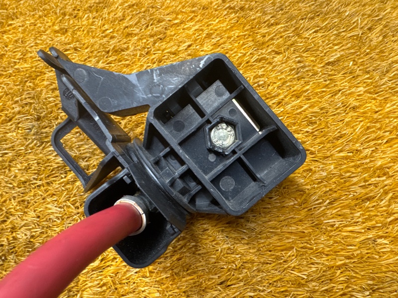 Клемма аккумулятора плюс, 1000 рублей, Красноярск