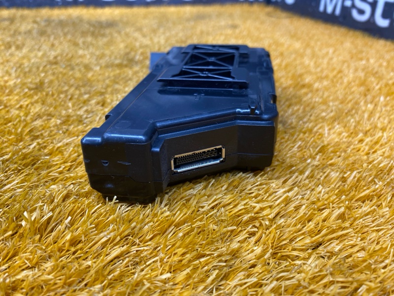 Блок управления мультимедиа, 2000 рублей, Красноярск