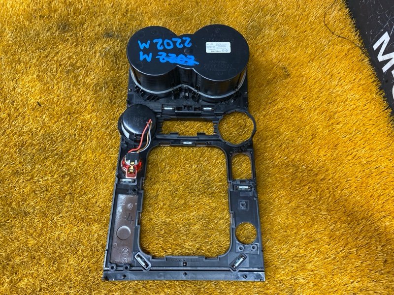 Накладка центральной консоли, 1000 рублей, Красноярск