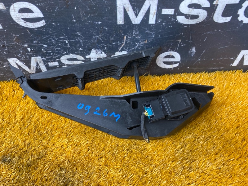 педаль газа, 500 рублей, Красноярск