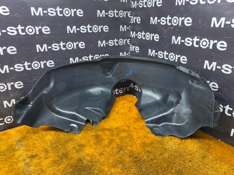 подкрылок, 1500 рублей, Красноярск