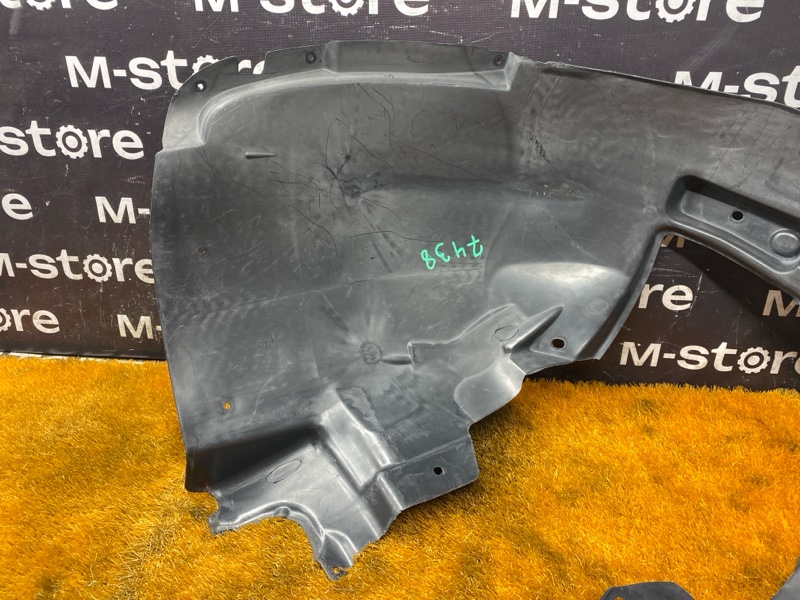 подкрылок, 6000 рублей, Красноярск