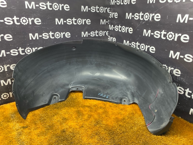 подкрылок, 300 рублей, Красноярск