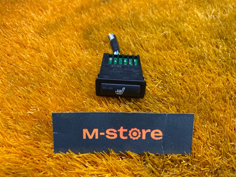 Кнопка подогрева сидений, 1350 рублей, Красноярск