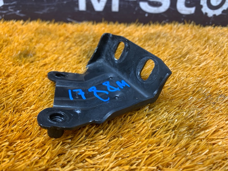 кронштейн, 1000 рублей, Красноярск