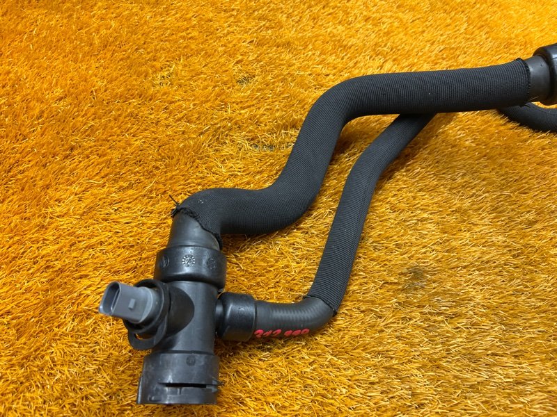 Патрубок радиатора нижний, 2000 рублей, Красноярск