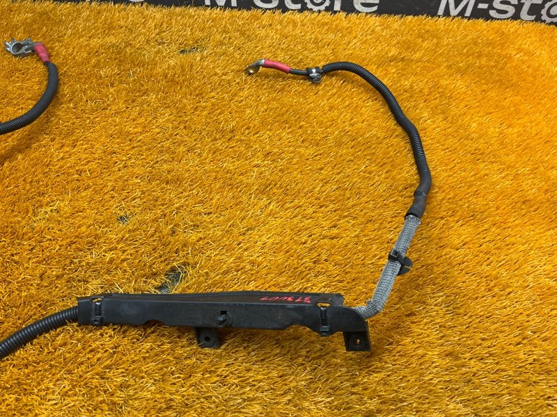 Клемма аккумулятора плюс, 500 рублей, Красноярск