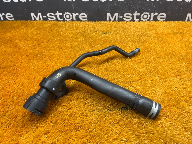 Патрубок радиатора верхний, 3000 рублей, Красноярск