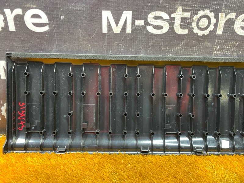 Накладка двери багажника, 3000 рублей, Красноярск