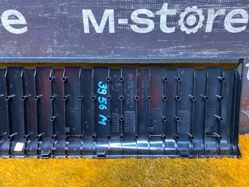 Накладка двери багажника, 3000 рублей, Красноярск