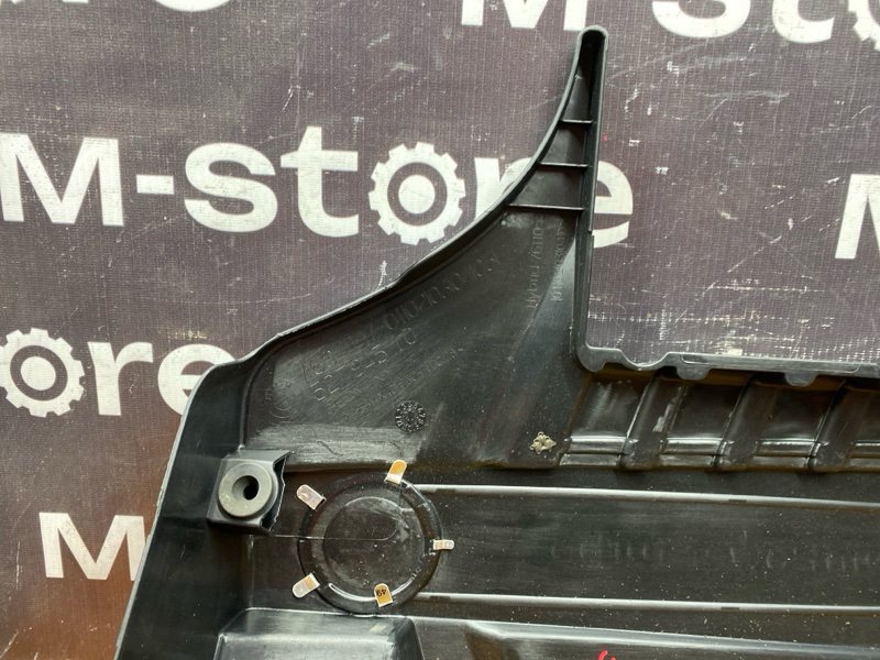 крышка двигателя, 2000 рублей, Красноярск