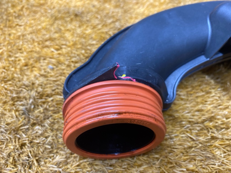 патрубок воздушного фильтра, 2500 рублей, Красноярск