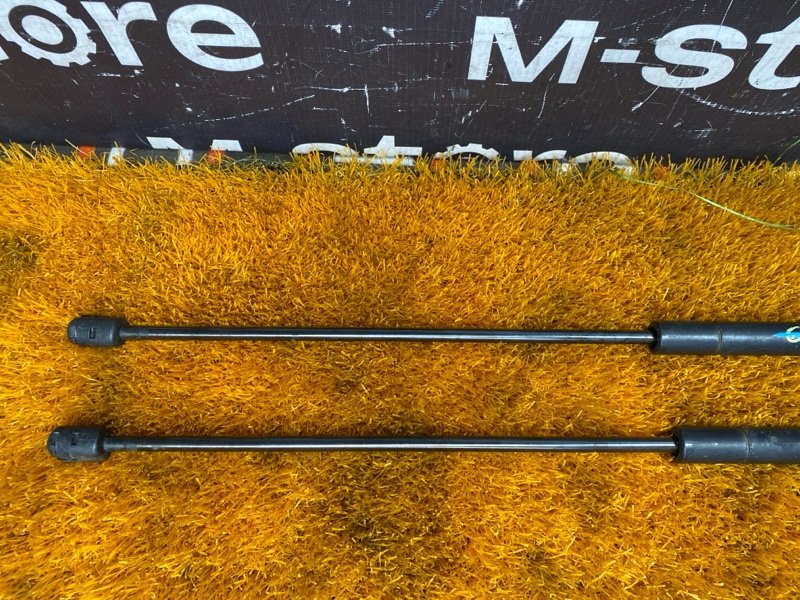 амортизатор капота, 1000 рублей, Красноярск