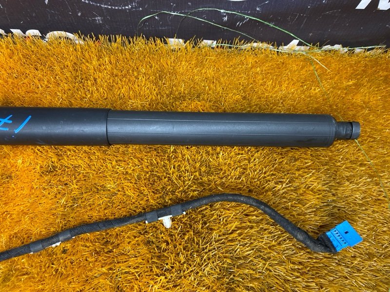 амортизатор багажника, 12000 рублей, Красноярск