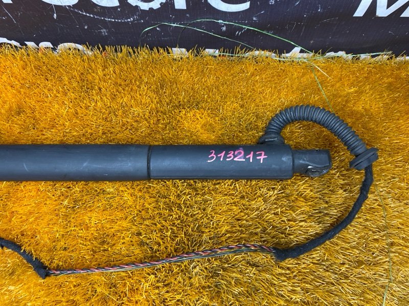 амортизатор багажника, 10000 рублей, Красноярск