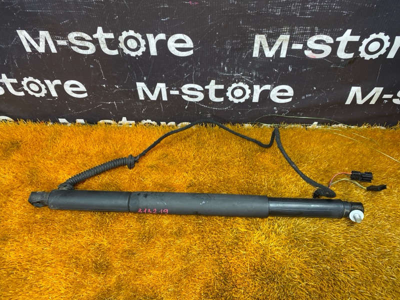 амортизатор багажника, 10000 рублей, Красноярск