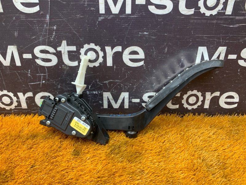 педаль газа, 500 рублей, Красноярск