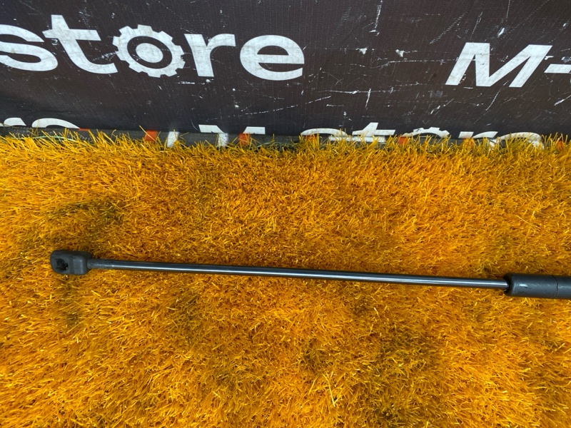 амортизатор капота, 500 рублей, Красноярск