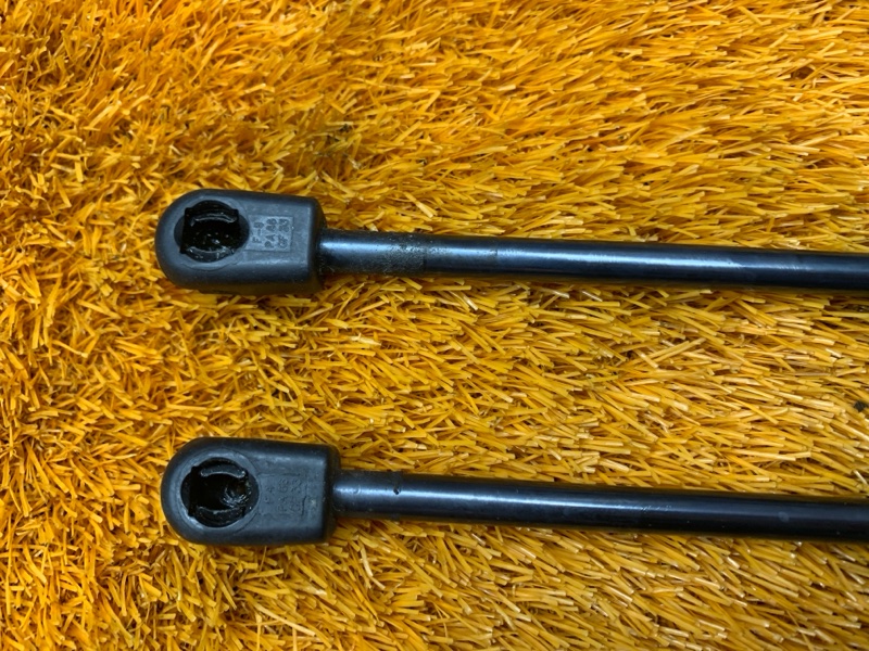 амортизатор капота, 1000 рублей, Красноярск