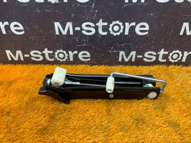 домкрат, 2000 рублей, Красноярск