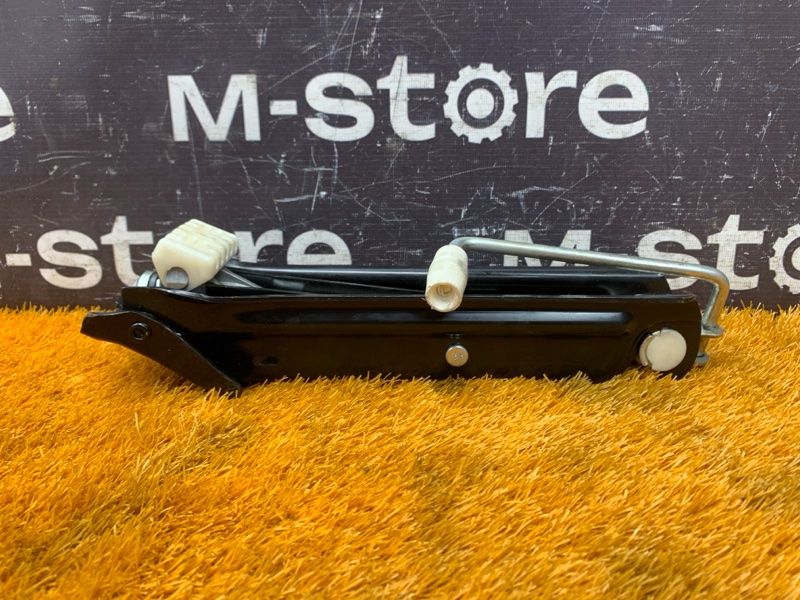 домкрат, 2000 рублей, Красноярск