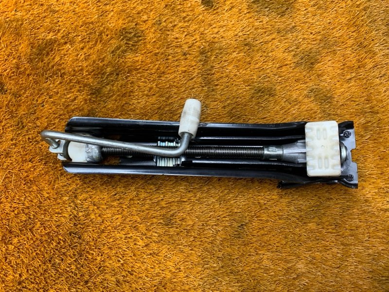 домкрат, 2000 рублей, Красноярск