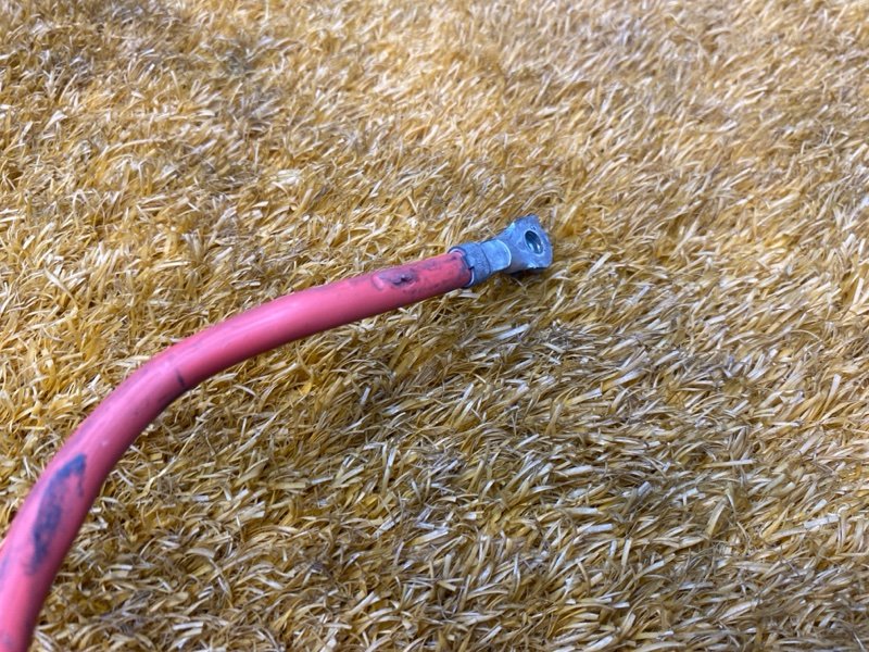 Клемма аккумулятора плюс, 500 рублей, Красноярск