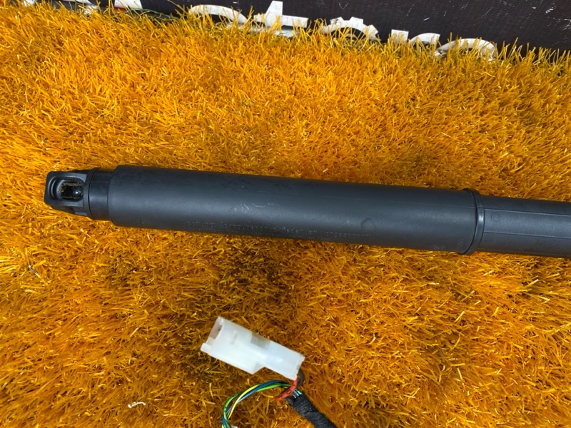 амортизатор багажника, 13000 рублей, Красноярск