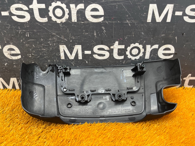 крышка двигателя, 1000 рублей, Красноярск