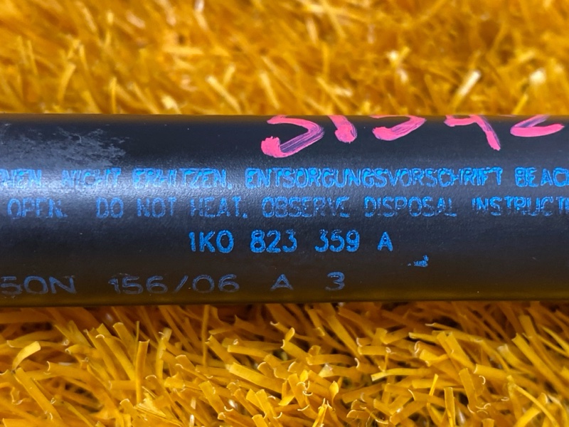 амортизатор капота, 1000 рублей, Красноярск