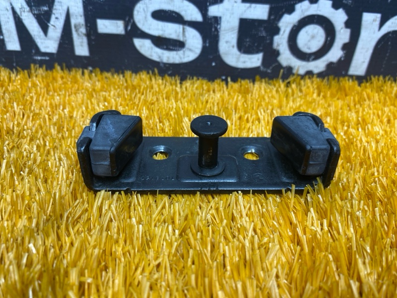 петля замка багажника, 500 рублей, Красноярск