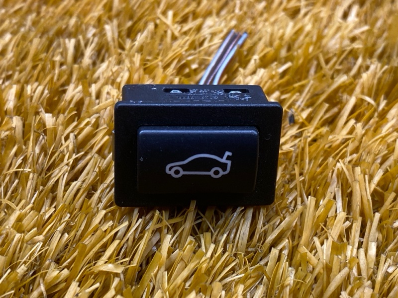 Кнопка открывания багажника, 500 рублей, Красноярск