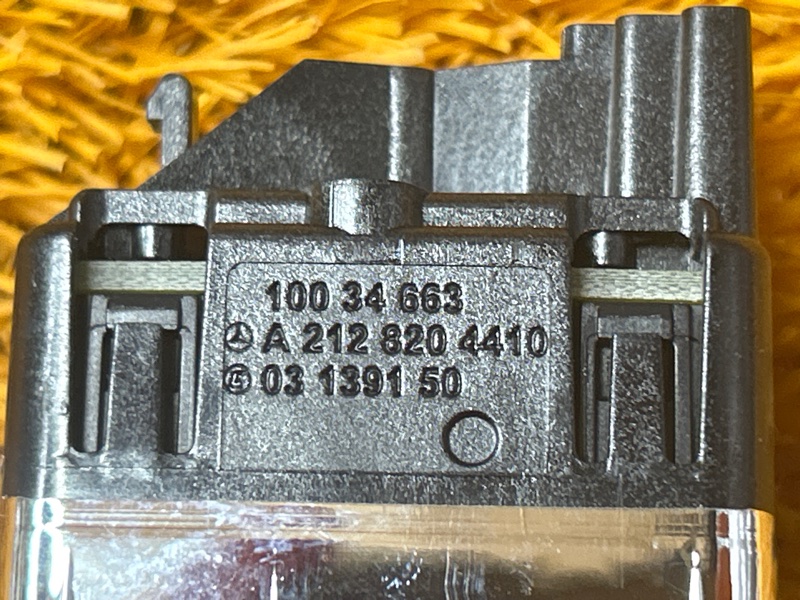 Кнопка открывания багажника, 350 рублей, Красноярск