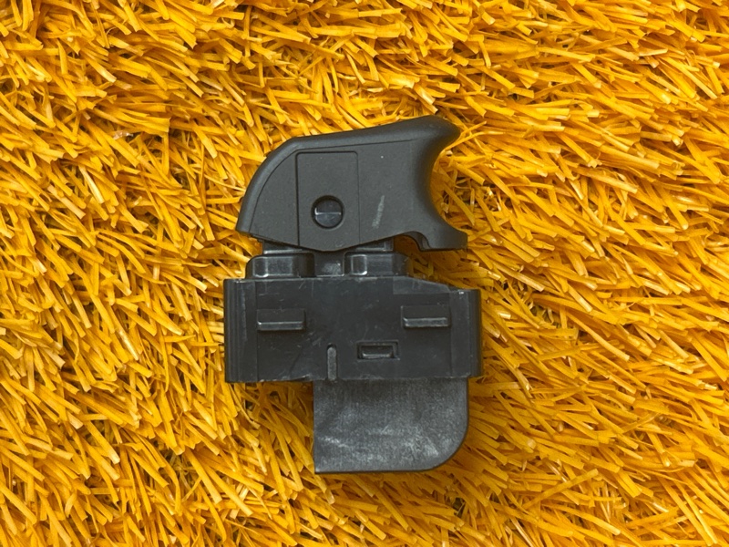 кнопка стеклоподъемника, 500 рублей, Красноярск