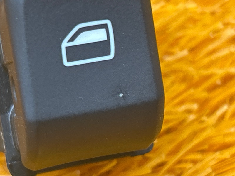 кнопка стеклоподъемника, 500 рублей, Красноярск