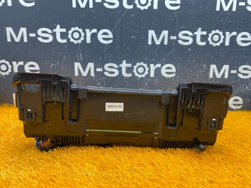 щиток приборов, 2000 рублей, Красноярск