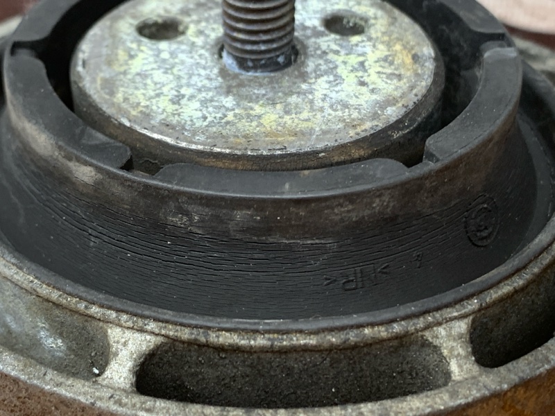 подушка двигателя, 1000 рублей, Красноярск