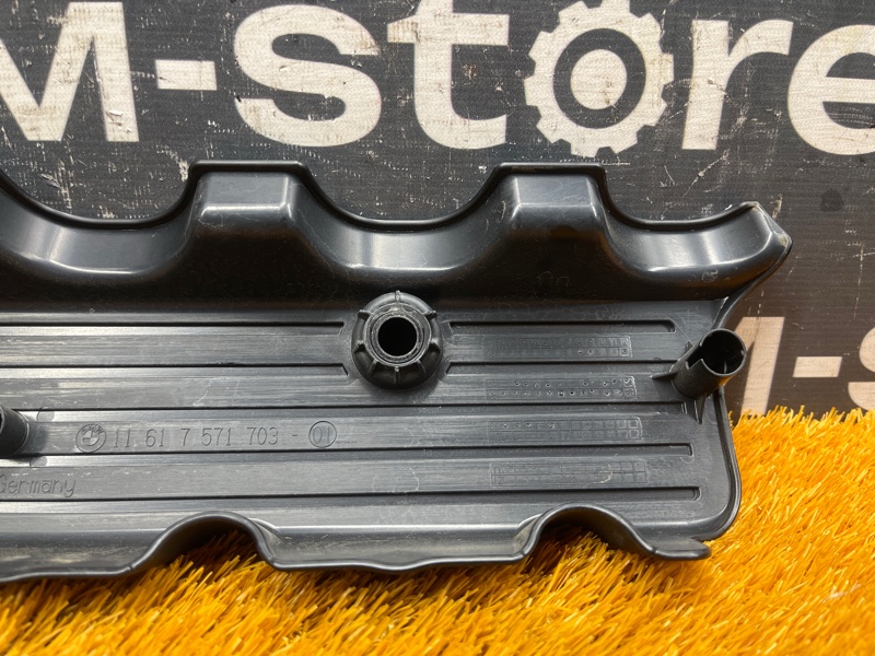 крышка двигателя, 500 рублей, Красноярск