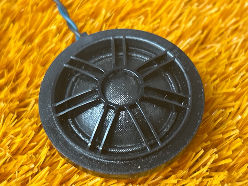 Динамик (комплект), 1000 рублей, Красноярск