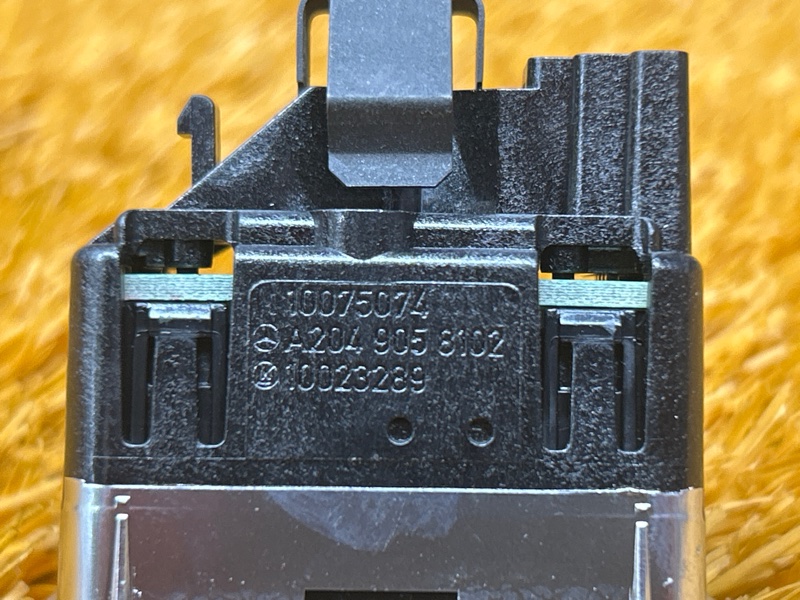 кнопка стеклоподъемника, 200 рублей, Красноярск