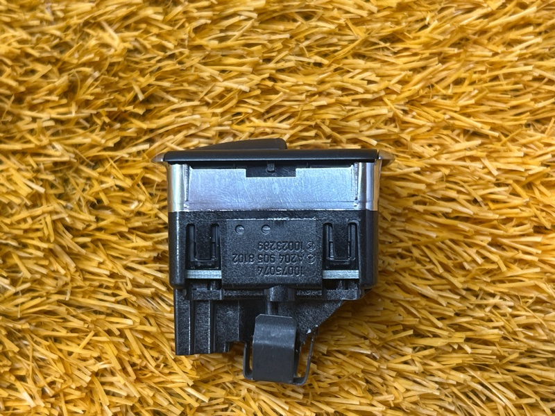 кнопка стеклоподъемника, 300 рублей, Красноярск