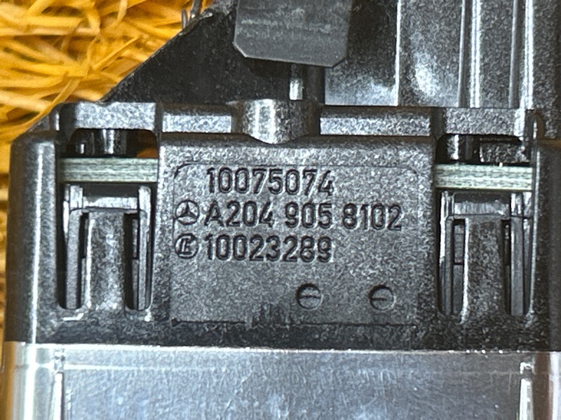 кнопка стеклоподъемника, 300 рублей, Красноярск