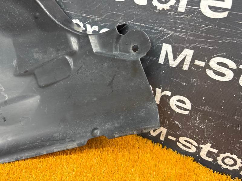 подкрылок, 6000 рублей, Красноярск