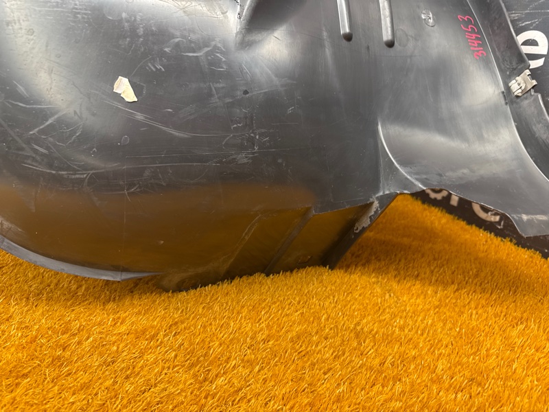 подкрылок, 1800 рублей, Красноярск