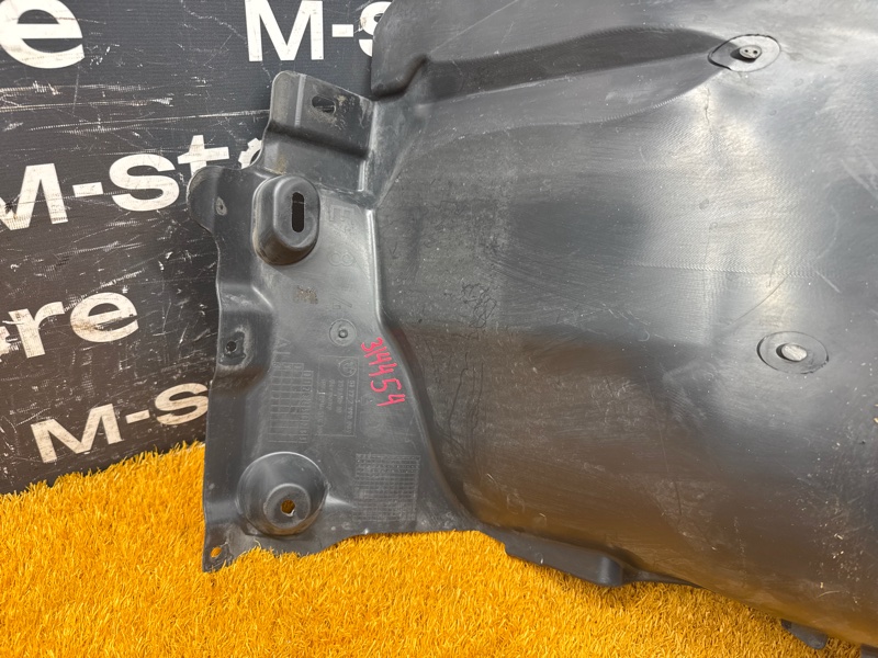 подкрылок, 1000 рублей, Красноярск