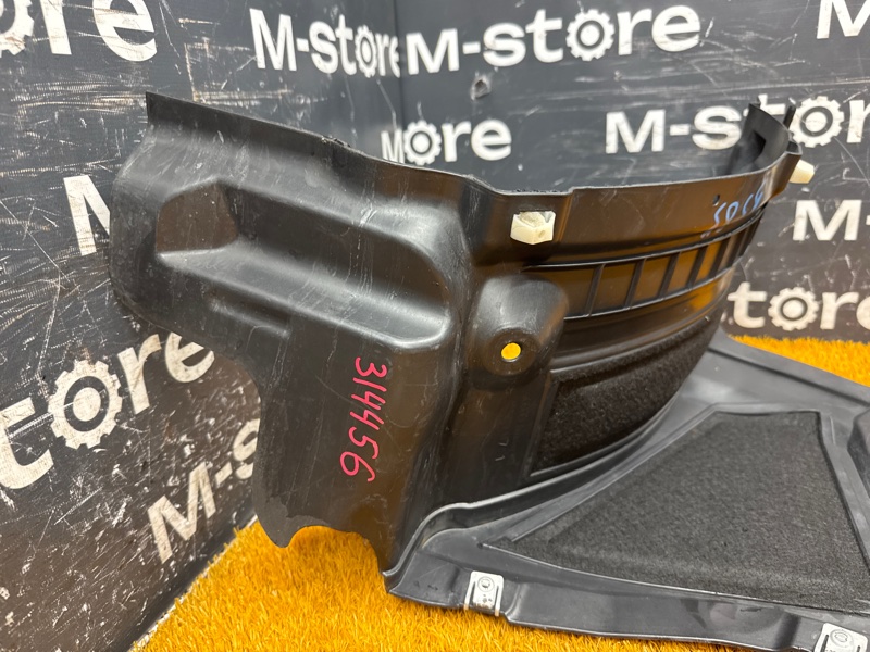 подкрылок, 8500 рублей, Красноярск