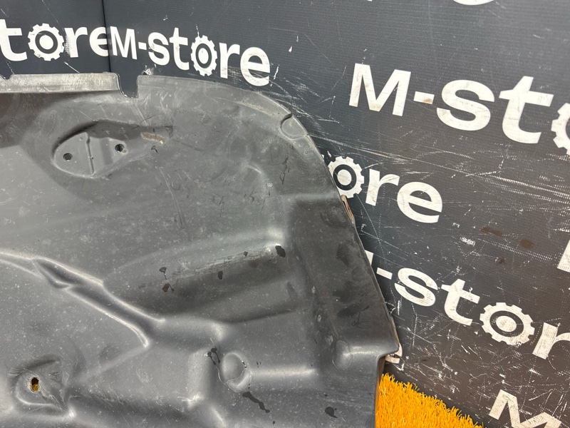 подкрылок, 8000 рублей, Красноярск