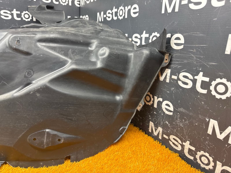 подкрылок, 8000 рублей, Красноярск