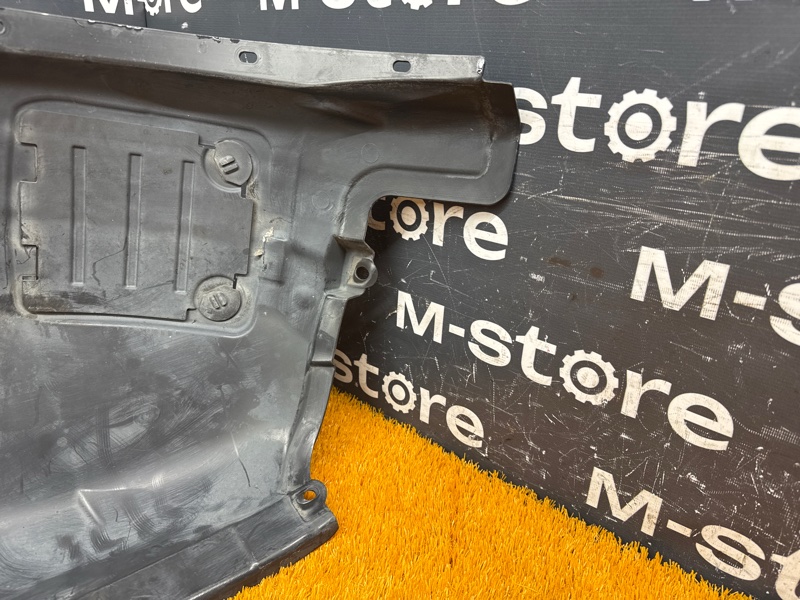 подкрылок, 4000 рублей, Красноярск