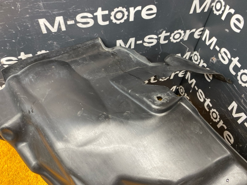 подкрылок, 8000 рублей, Красноярск